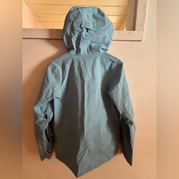 Women’s Backcountry Ski Coat - Picture 3 of 4